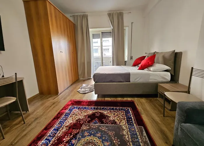 Simone House